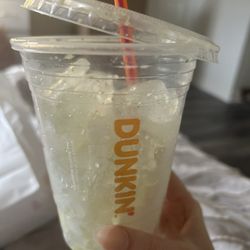 Dunkin' - ICE latte