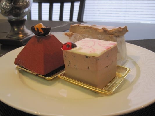 Jungle Cafe & Bakery by null