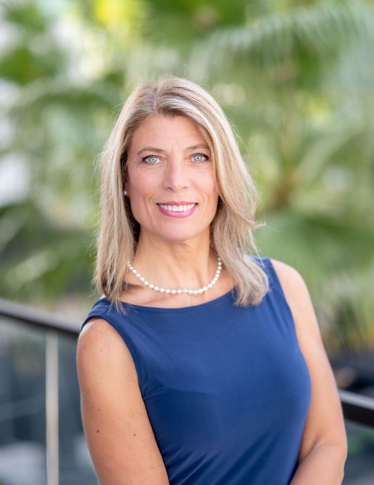 ELIZABETH MARKOVIC COMPASS Contact Agent 1468 Northern Blvd