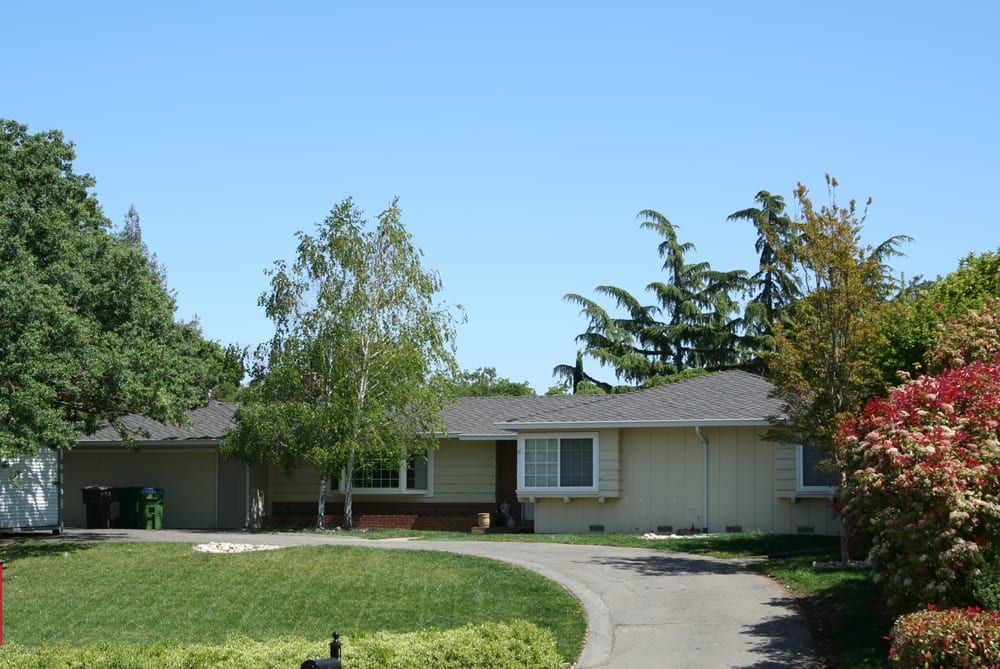 Slide of Bill Hamilton Roofing