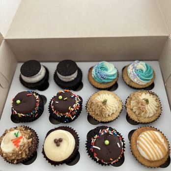 Cupcakin Bake Shop - Dozen cup cakes - Cupcakes Near Me - San Francisco, California Cupcakin Bake Shop - Dozen cup cakes - Cupcakes Near Me - San Francisco, California