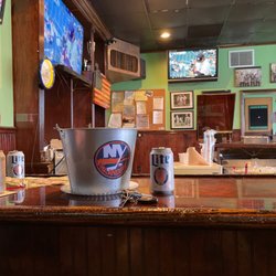 Mer's Pub - Let's go Yankees!!