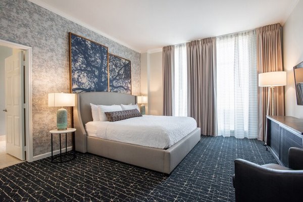 Magnolia Hotel Houston, a Tribute Portfolio Hotel by null