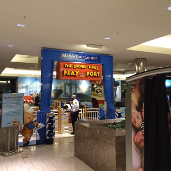 MacArthur Center - The Looney Tunes Play Port - Shopping Centers Near Me - Norfolk, Virginia