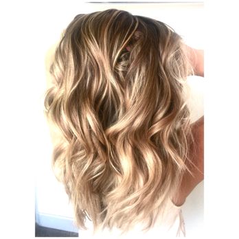 Beachy Blonde Balayage Hilights And Textured Long Layered Haircut