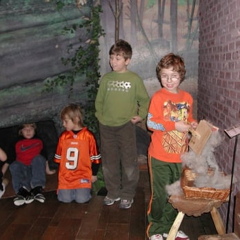 Johnson-Humrickhouse Museum - Historic Ohio Gallery--Cave area - Museums Near Me - Coshocton, Ohio Johnson-Humrickhouse Museum - Historic Ohio Gallery--Cave area - Museums Near Me - Coshocton, Ohio