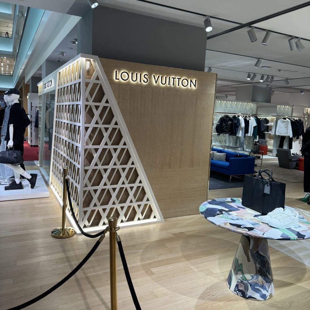 Louis Vuitton - Second Floor (Men's) - Shopping Near Me - Amsterdam, New Hampshire