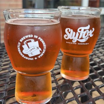 Sly Fox PGH Highline Brewery & Pub - Maibocks - Brewpubs Near Me - Pittsburgh, Pennsylvania