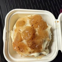 Apple cinnamon roll Apple cinnamon roll
