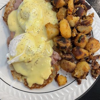 Sam’s Place - Eggs Benedict - Bagels Near Me - Middleton, Massachusetts