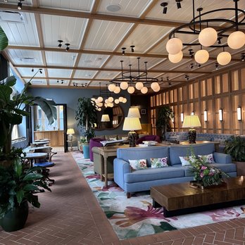 The Drayton Hotel Savannah, Curio Collection by Hilton - From the entrance - Hotels Near Me - Savannah, Georgia The Drayton Hotel Savannah, Curio Collection by Hilton - From the entrance - Hotels Near Me - Savannah, Georgia