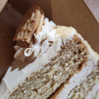 Handlebar - Pie Pie My Darling Nutter Butter cake slice (first half of May 2020) - Vegetarian Near Me - Chicago, Illinois Handlebar - Pie Pie My Darling Nutter Butter cake slice (first half of May 2020) - Vegetarian Near Me - Chicago, Illinois