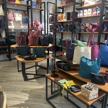 Portland Leather - Another angle of purses - Leather Goods Near Me - Columbus, Ohio Portland Leather - Another angle of purses - Leather Goods Near Me - Columbus, Ohio