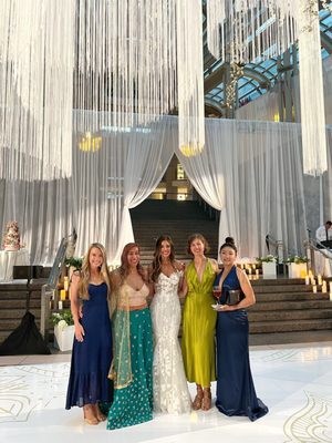 Ronald Reagan Building and International Trade Center Food Court by null