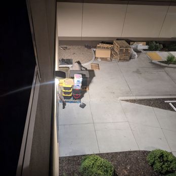 Great Wolf Lodge - Manteca - Below our windows employees slammed doors open all night to take trash out on loud carts. TERRIBLE CUSTOMER SERVICE, No Assistance - Resorts Near Me - Manteca, California