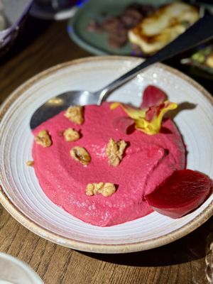 Yalda by null