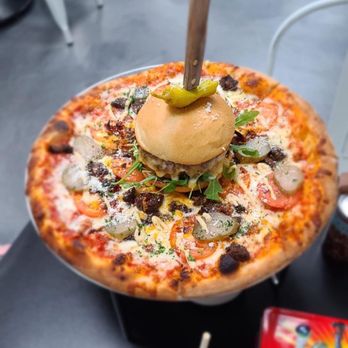 Twisted Sheep Pizza and Brew - Smash burger pie - Pizza Near Me - Naples, Florida Twisted Sheep Pizza and Brew - Smash burger pie - Pizza Near Me - Naples, Florida