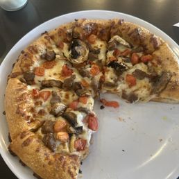 The pizza was delicious, the food was fresh, and the staff were very friendly The pizza was delicious, the food was fresh, and the staff were very friendly