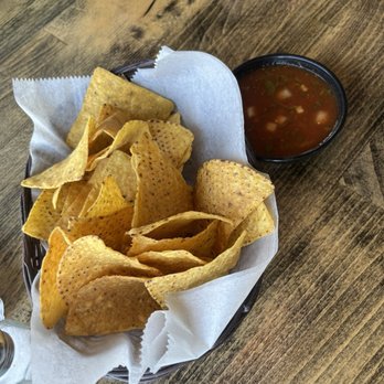 Cafe El Tapatio - Chips and Salsa - Mexican Near Me - Glenview, Illinois