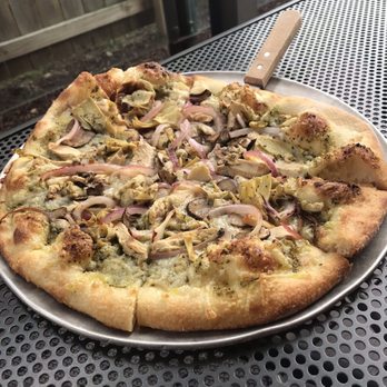 The Mitten Brewing - Pesto Chicken Pizza - Breweries Near Me - Grand Rapids, Michigan The Mitten Brewing - Pesto Chicken Pizza - Breweries Near Me - Grand Rapids, Michigan