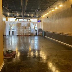 Blue Sky Yoga - studio interior, practice space