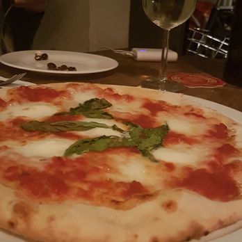 La Perla - Margherita pizza - Italian Near Me - Amsterdam, New Hampshire La Perla - Margherita pizza - Italian Near Me - Amsterdam, New Hampshire