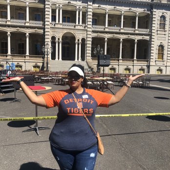 Iolani Palace - Me in front of the palace - Museums Near Me - Honolulu, Hawaii Iolani Palace - Me in front of the palace - Museums Near Me - Honolulu, Hawaii