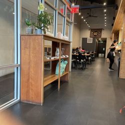 Restaurant lobby and seating
