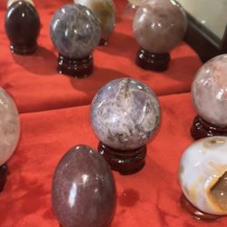 Zana's Treasure's - Lots of crystal spheres