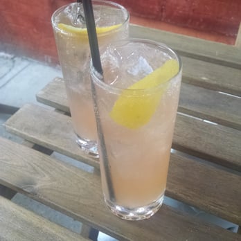 Chez Oskar - French 75 - French Near Me - Brooklyn, New York