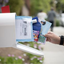 Pandia Health - FREE delivery + automatic refills + FREE goodies in every mailer! :)