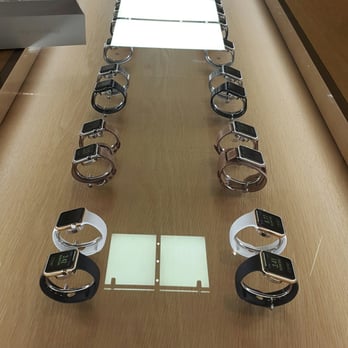 Apple Store - Computers Near Me - London, XGL