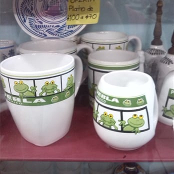 Kaprichitos - Los recuerdos son más caros que en la ciudad pero te pueden salvar en un caso de emergencia - Gift Shops Near Me - Puebla, PUE