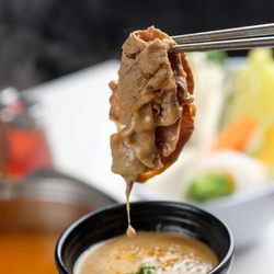 Nabemono Shabu Shabu - That dipping action