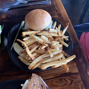 Steelbound - Bacon burger - Breweries Near Me - Ellicottville, New York Steelbound - Bacon burger - Breweries Near Me - Ellicottville, New York