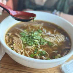 Thai 9 Cuisine - S5. Noodle Soup ()