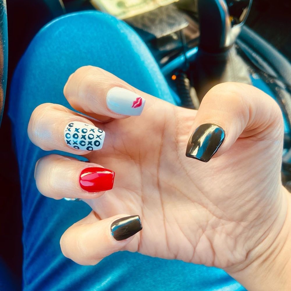 Ivy's Nails & Spa - Nail Salons Near Me - North Andover, Massachusetts