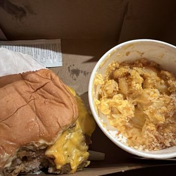 Shake Shack La Quinta - Double cheeseburger and Mac n cheese - Juice Bars & Smoothies Near Me - La Quinta, California Shake Shack La Quinta - Double cheeseburger and Mac n cheese - Juice Bars & Smoothies Near Me - La Quinta, California