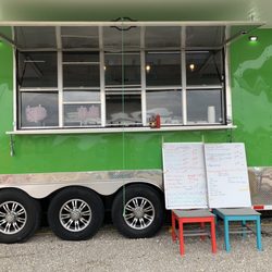 Gulf fresh seafood - Order window