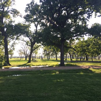 Arthur Storey Park - Lots of trees for shade - Parks Near Me - Houston, Texas