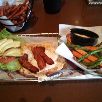 Smashburger - Avocado Bacon Smashchicken w/veggie frites - Burgers Near Me - Houston, Texas Smashburger - Avocado Bacon Smashchicken w/veggie frites - Burgers Near Me - Houston, Texas