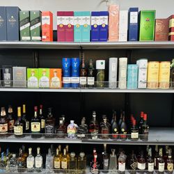 Grimes Liquor Shop