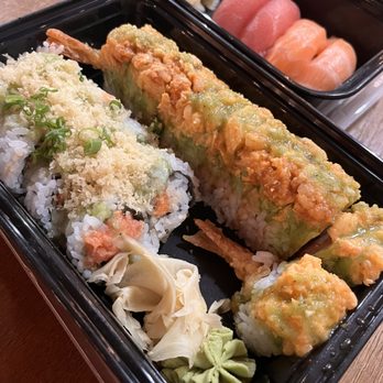 Lucky AF - Harley Quinn Roll (top/right), Spicy Tuna Roll (bottom/left) - Asian Fusion Near Me - Richmond, Virginia Lucky AF - Harley Quinn Roll (top/right), Spicy Tuna Roll (bottom/left) - Asian Fusion Near Me - Richmond, Virginia