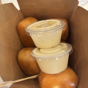 i-Tea - Fried flour buns with condensed milk - Bubble Tea Near Me - Moraga, California i-Tea - Fried flour buns with condensed milk - Bubble Tea Near Me - Moraga, California
