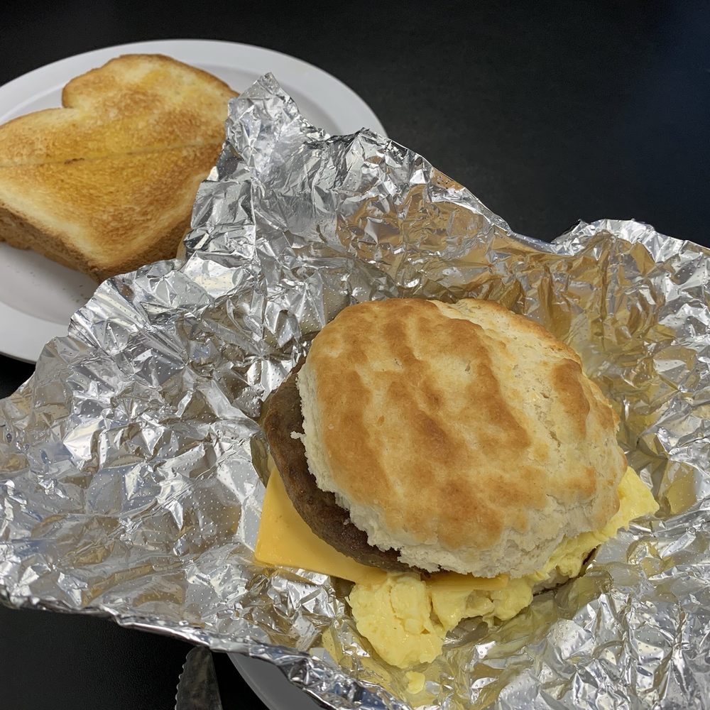 Papa's Place - Biscuit is huge - see toast for size comparison - Southern Near Me - Dawsonville, Georgia