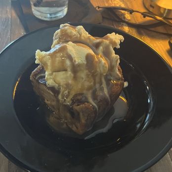 The Vault - Bread pudding al a mode - American Near Me - Pompano Beach, Florida The Vault - Bread pudding al a mode - American Near Me - Pompano Beach, Florida