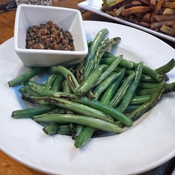 The Daily Planet - Green beans - New American Near Me - Burlington, Vermont The Daily Planet - Green beans - New American Near Me - Burlington, Vermont