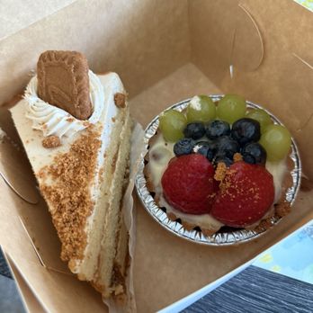 Suzie's Pastry Shoppe - Bakeries Near Me - Houston, Texas