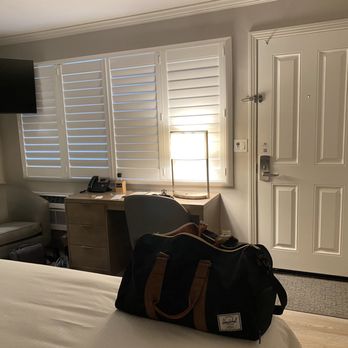 Marina Beach Motel - Hotels Near Me - Santa Barbara, California