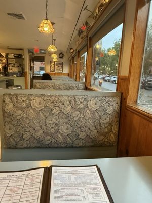 Curley's Diner by null